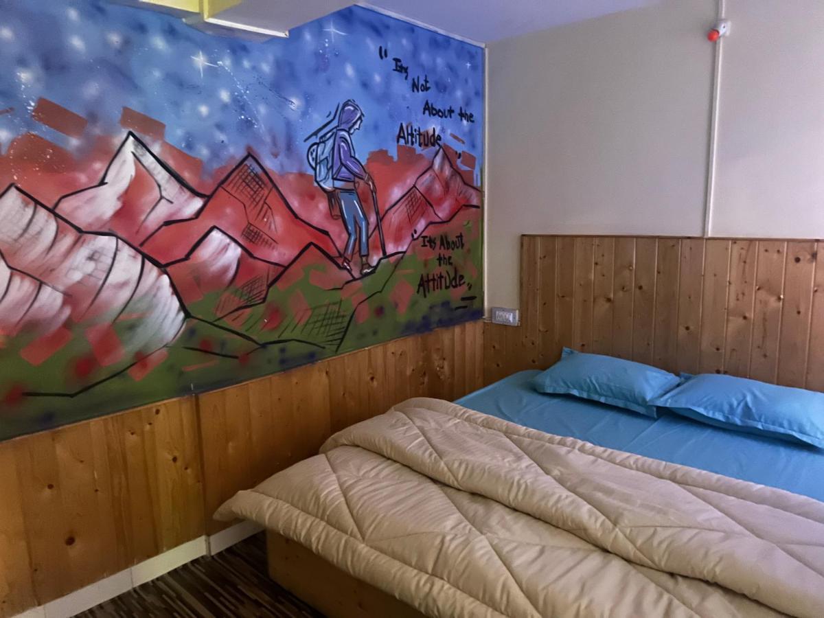 Albergue The Vagabond Manali Exterior foto